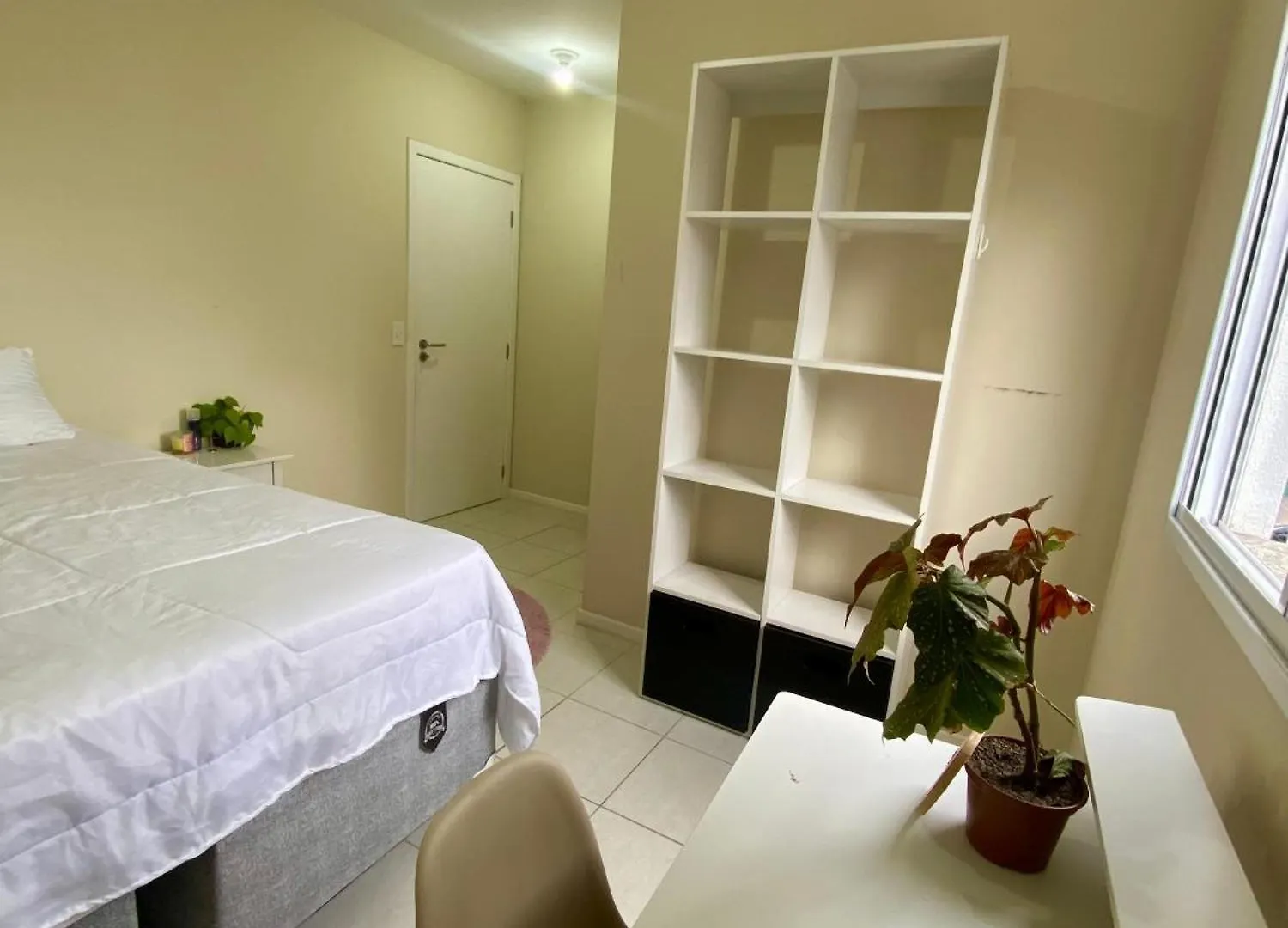 Quarto Aconchegante No Pantanal Florianópolis Accommodatie bij particulieren